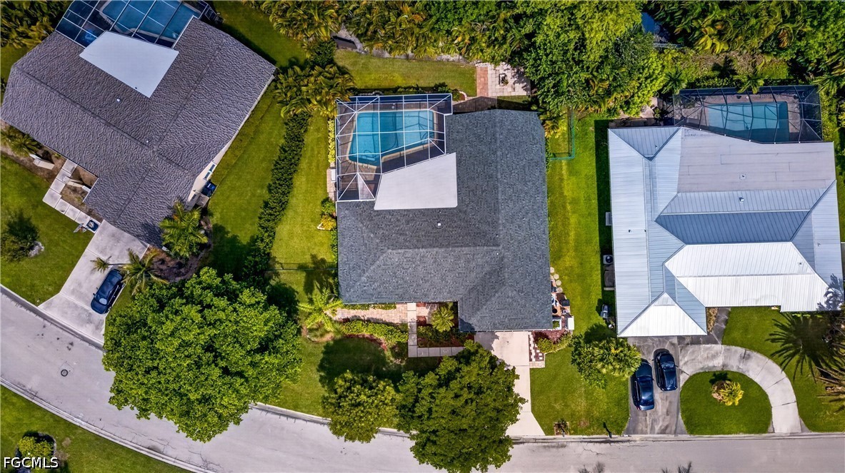5720 Grillet PL