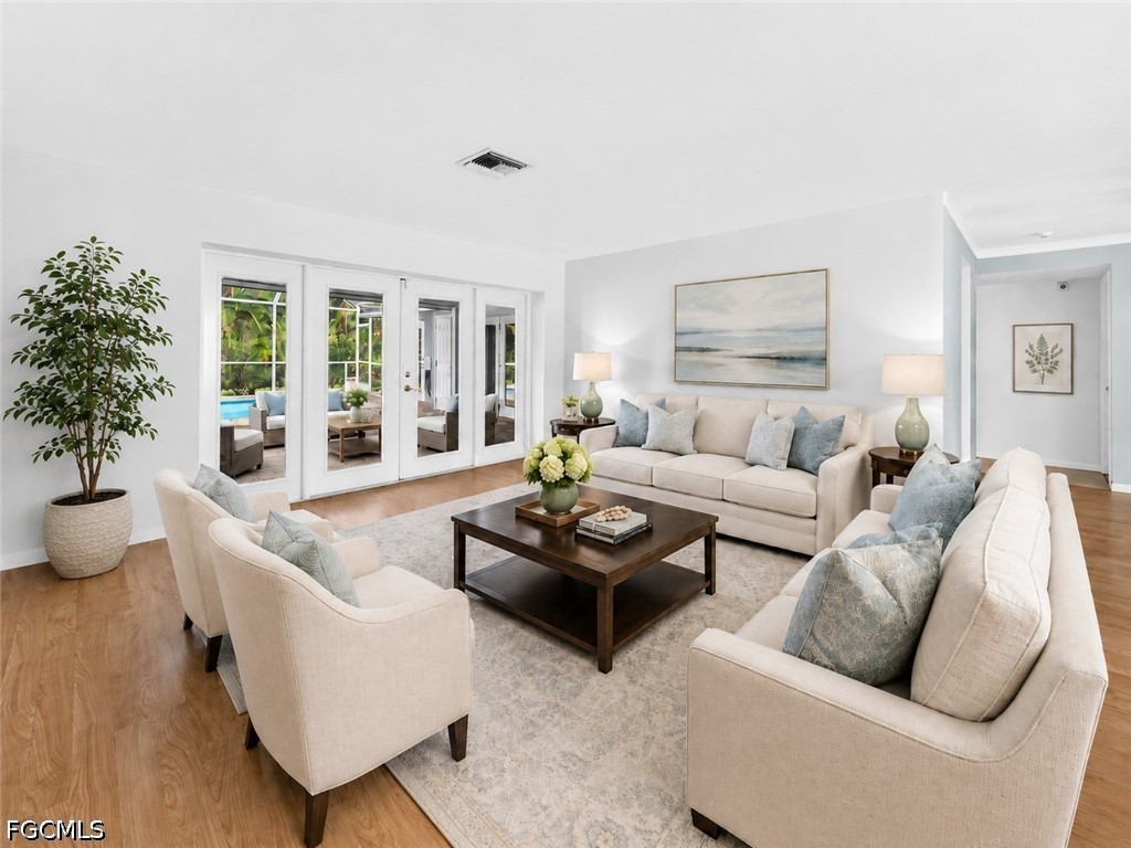 5720 Grillet PL