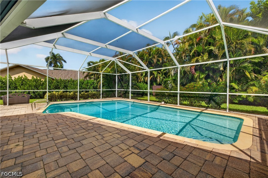5720 Grillet PL