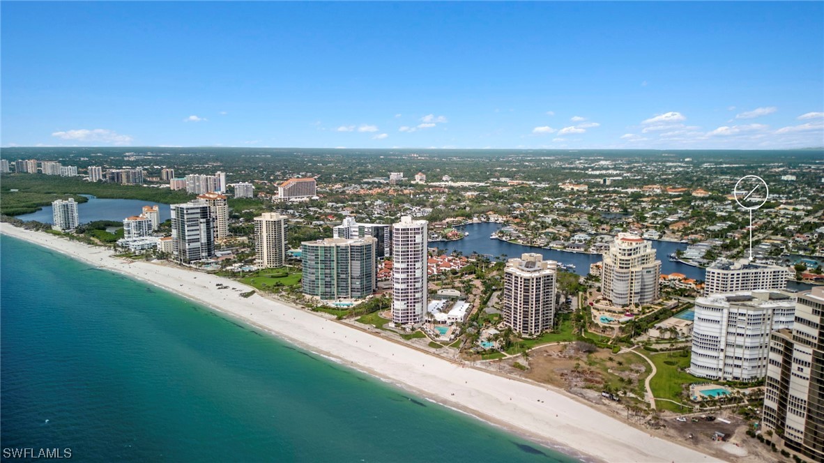 4451 Gulf Shore BLVD N 2002
