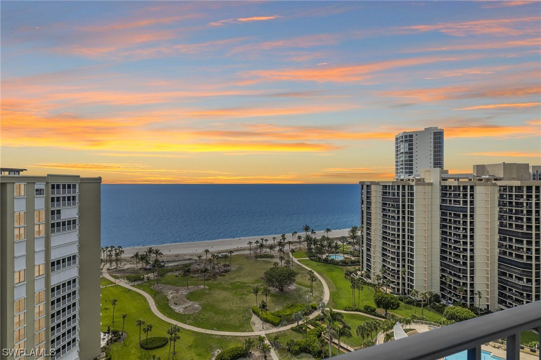 4451 Gulf Shore BLVD N 2002