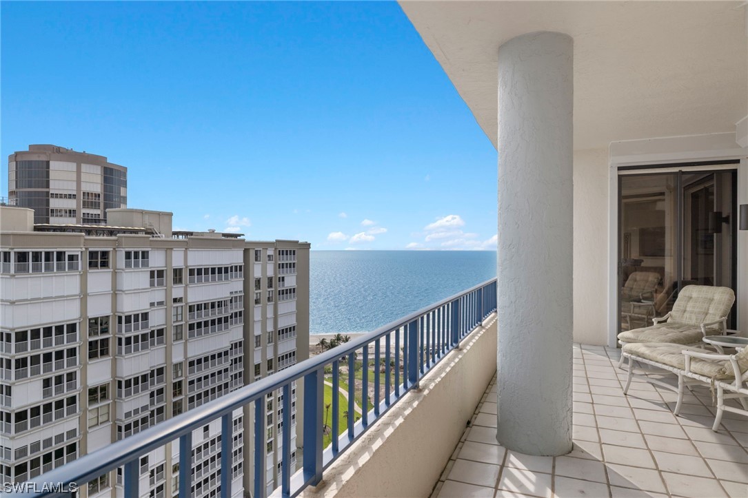 4451 Gulf Shore BLVD N 2002