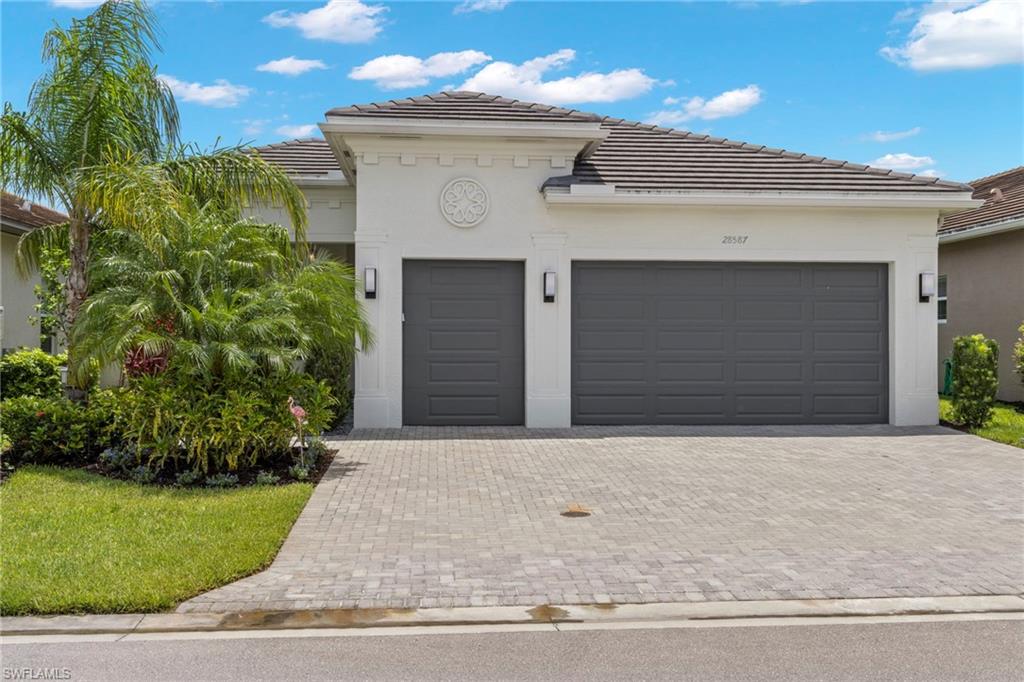 28587 Montecristo LOOP