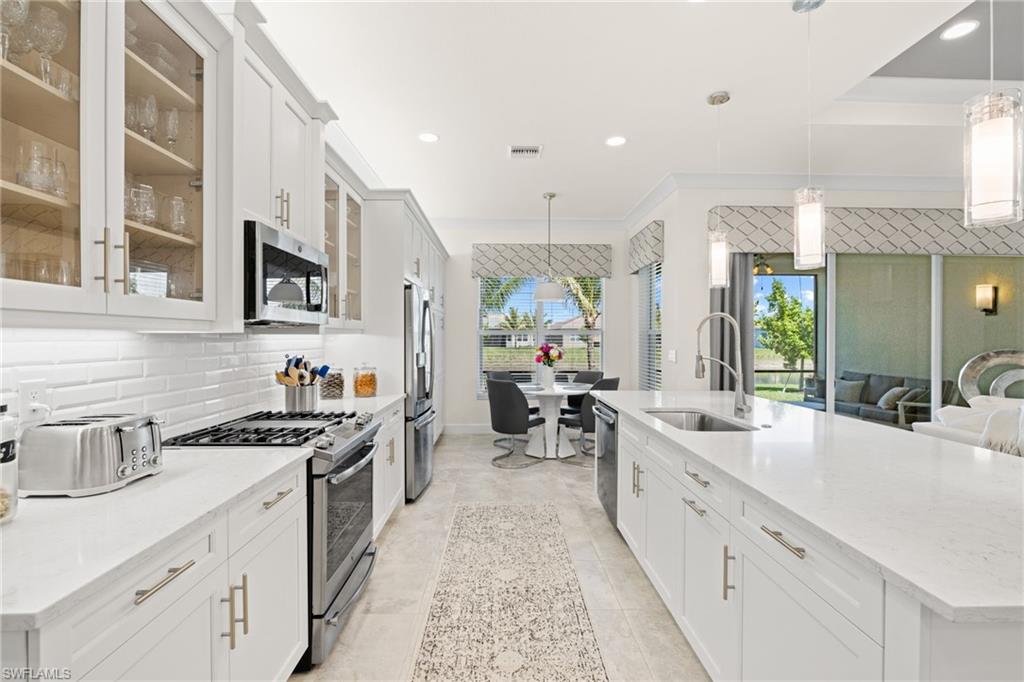 28587 Montecristo LOOP