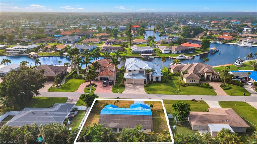 959 N Town And River DR