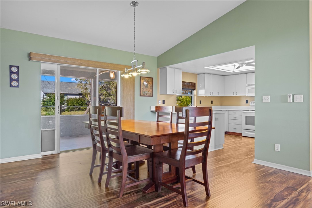 3316 SW 8th Court