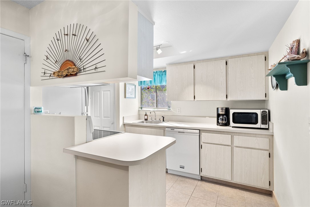 5831 Vancouver CIR 1