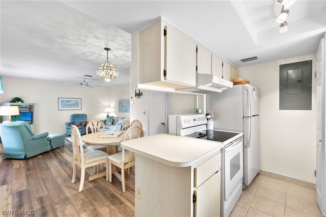 5831 Vancouver CIR 1