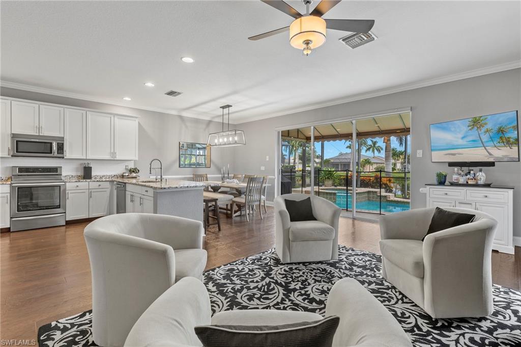 9209 Gladiolus Preserve CIR
