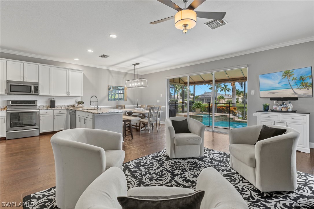 9209 Gladiolus Preserve CIR