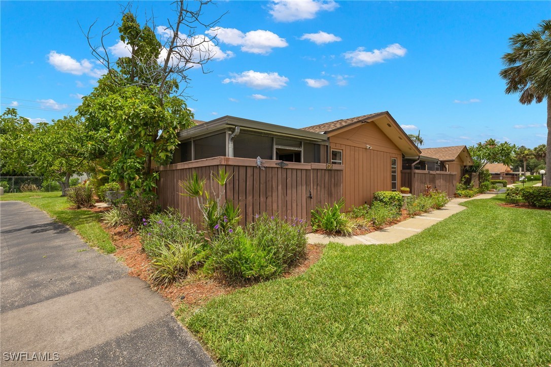 6326 Royal Woods DR