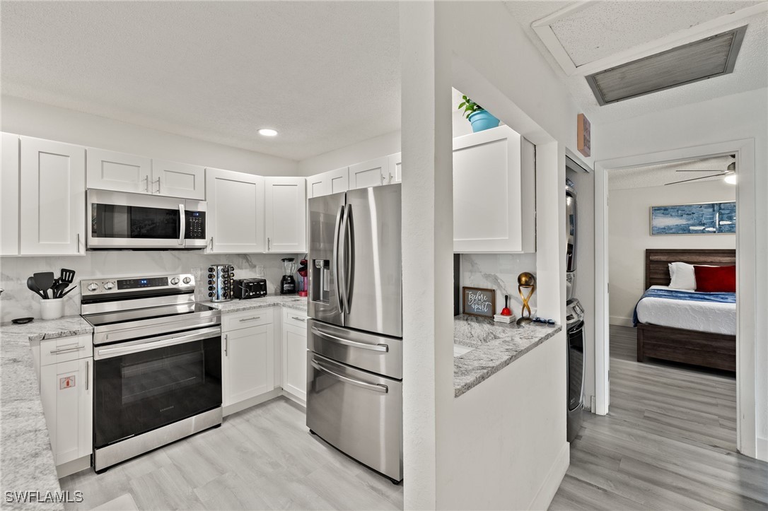 6326 Royal Woods DR