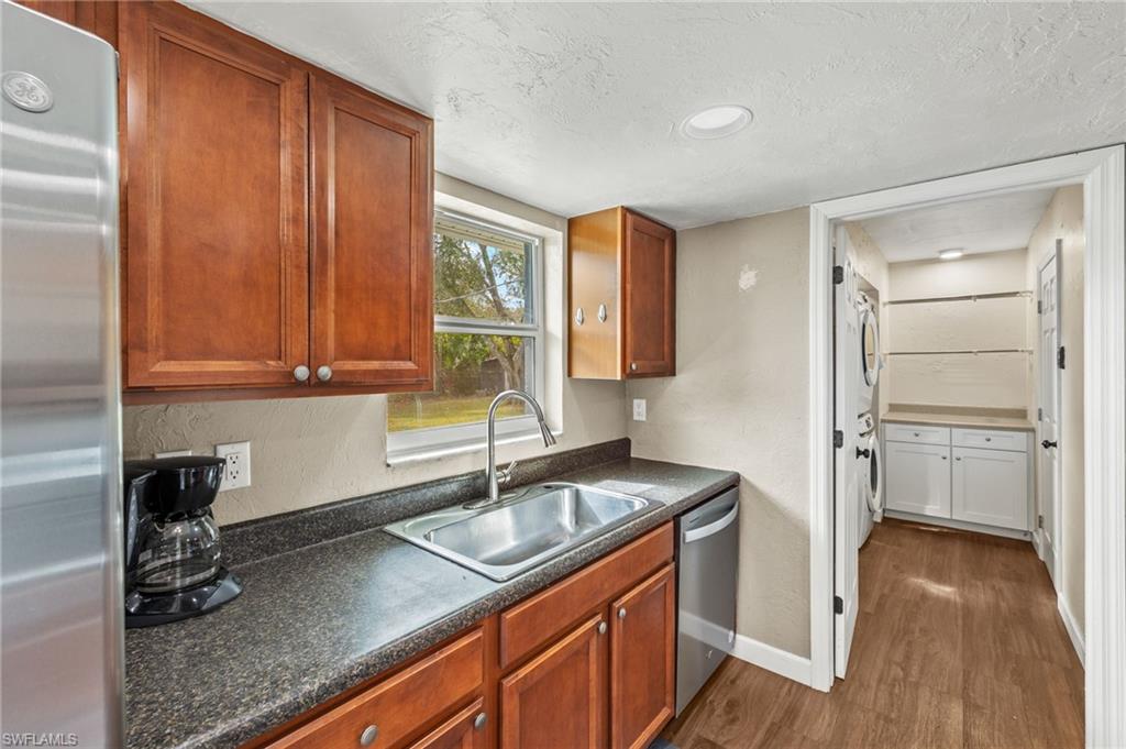 2990 Renee CT