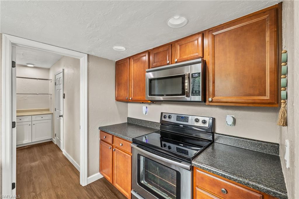 2990 Renee CT