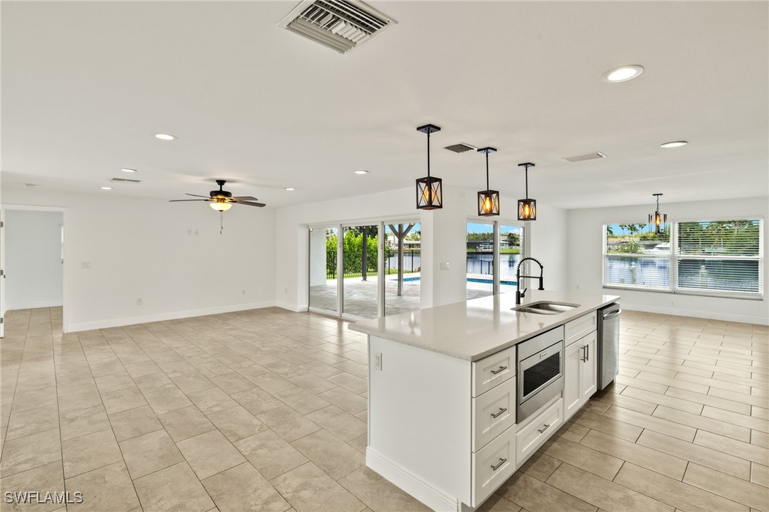 13846 Sleepy Hollow LN