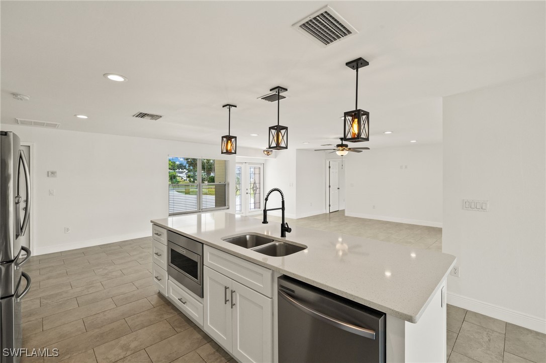 13846 Sleepy Hollow LN