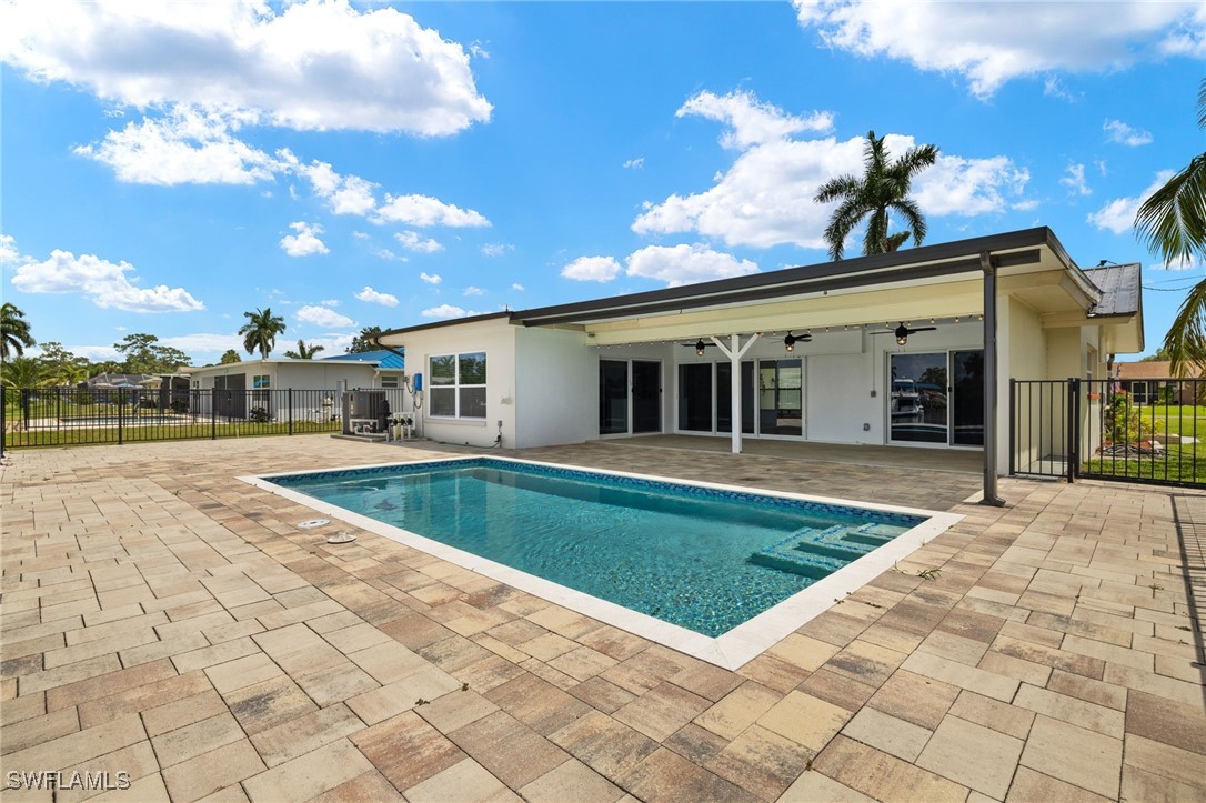 13846 Sleepy Hollow LN