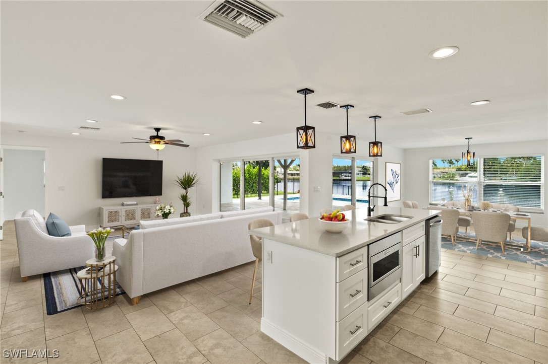 13846 Sleepy Hollow LN