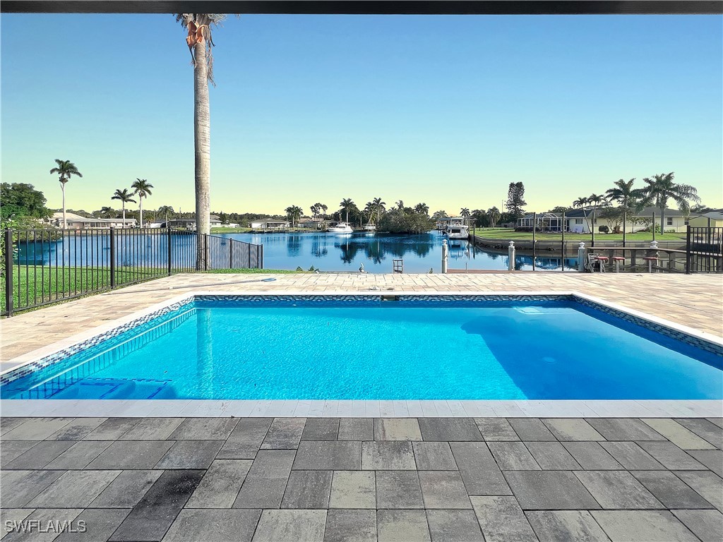 13846 Sleepy Hollow LN