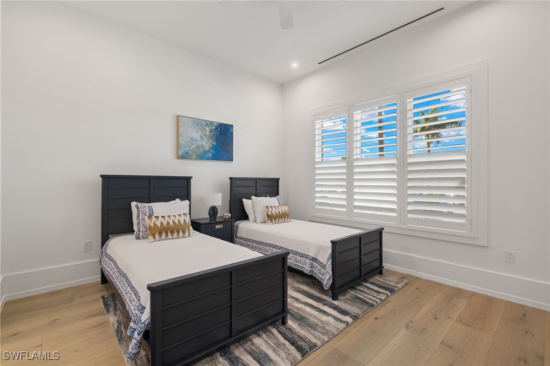 201 8th St S 104