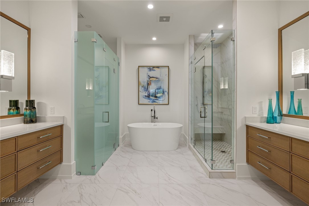 201 8th St S 104