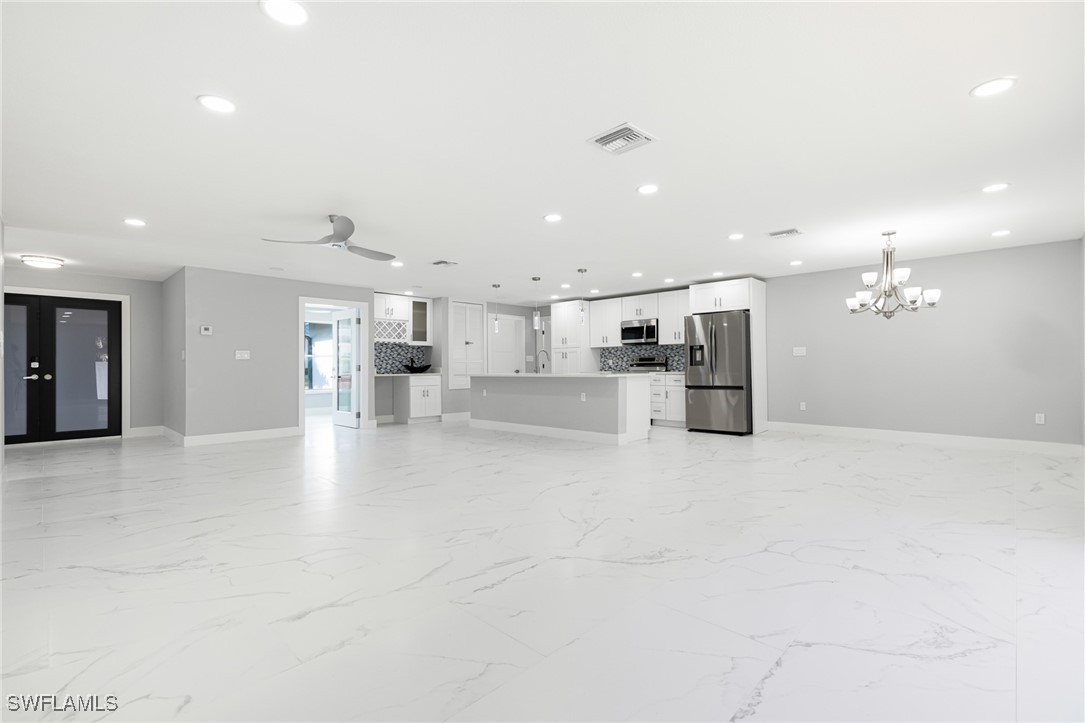 959 N Town And River DR