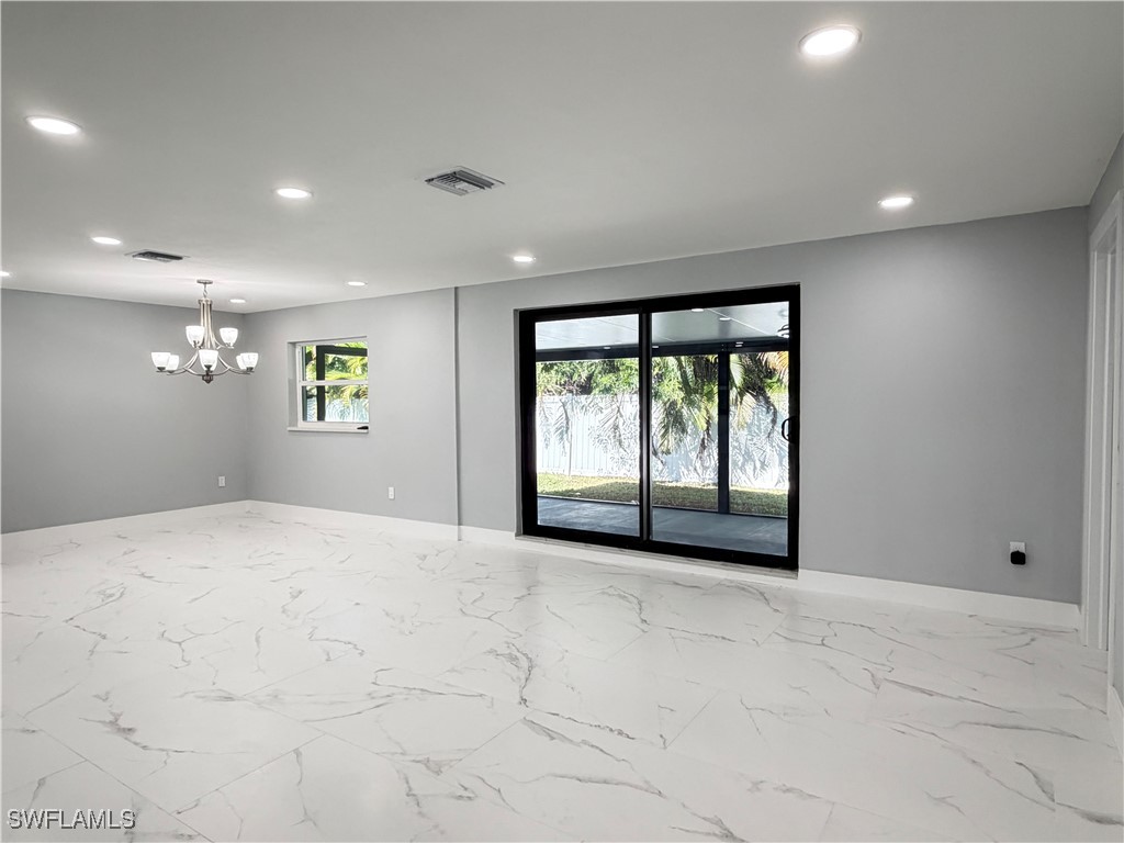 959 N Town And River DR