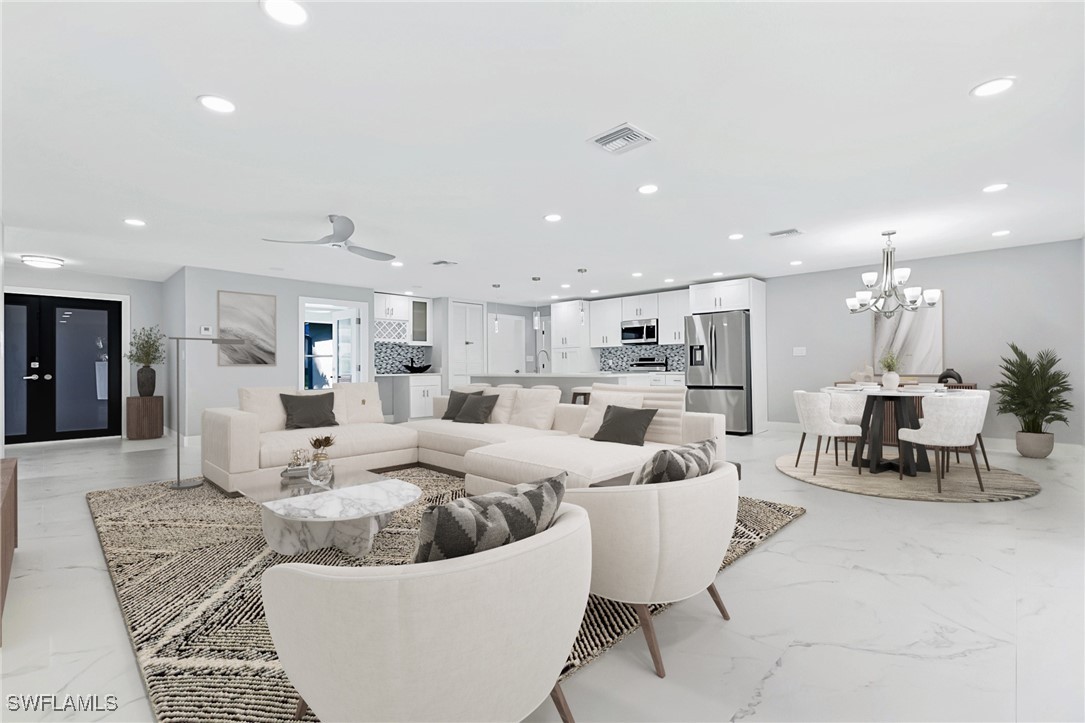 959 N Town And River DR