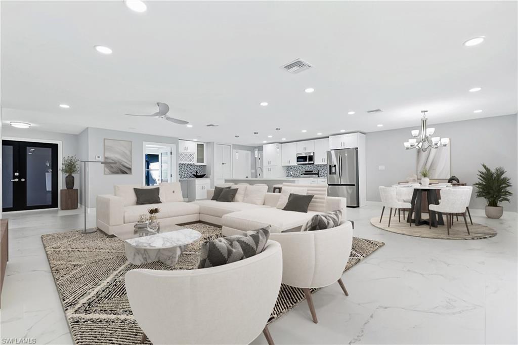 959 N Town And River DR