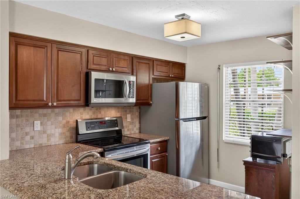 6300 S Pointe BLVD # 316