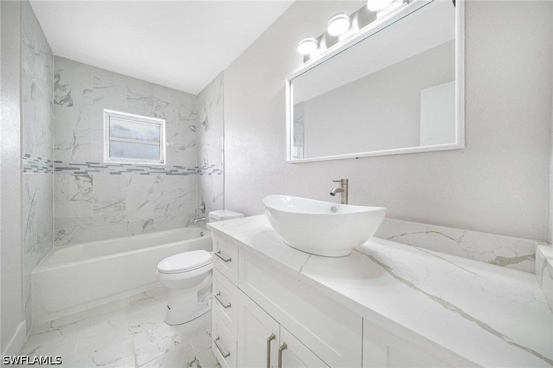 3337 NW NW 23rd Ct CT