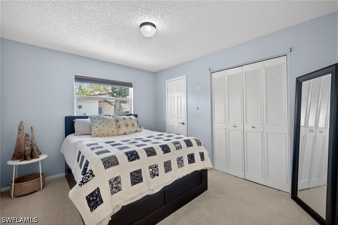 2333 Dover AVE