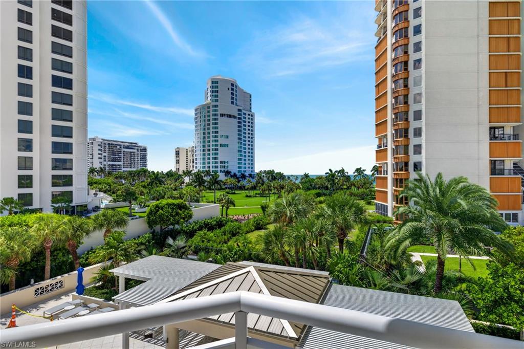 4255 Gulf Shore BLVD N 204