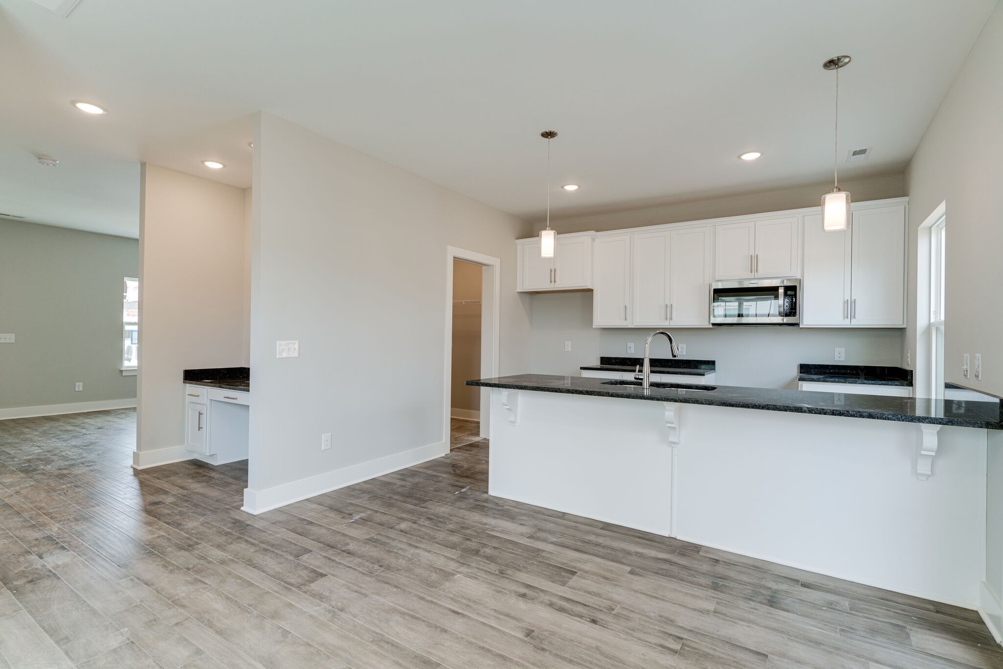 2536 Hanford Ave Unit: 209