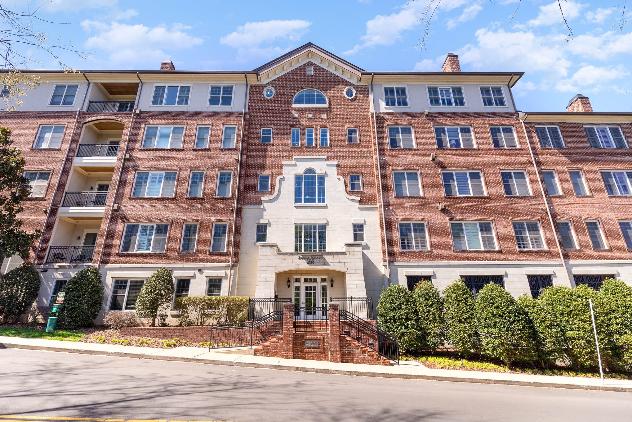 4120 Ridgefield Dr Unit: 500
