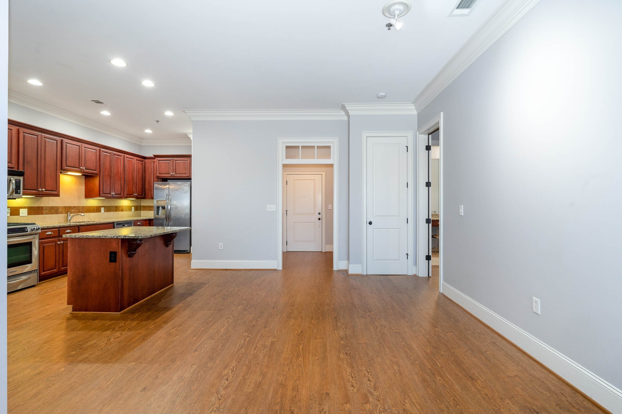 4120 Ridgefield Dr Unit: 500