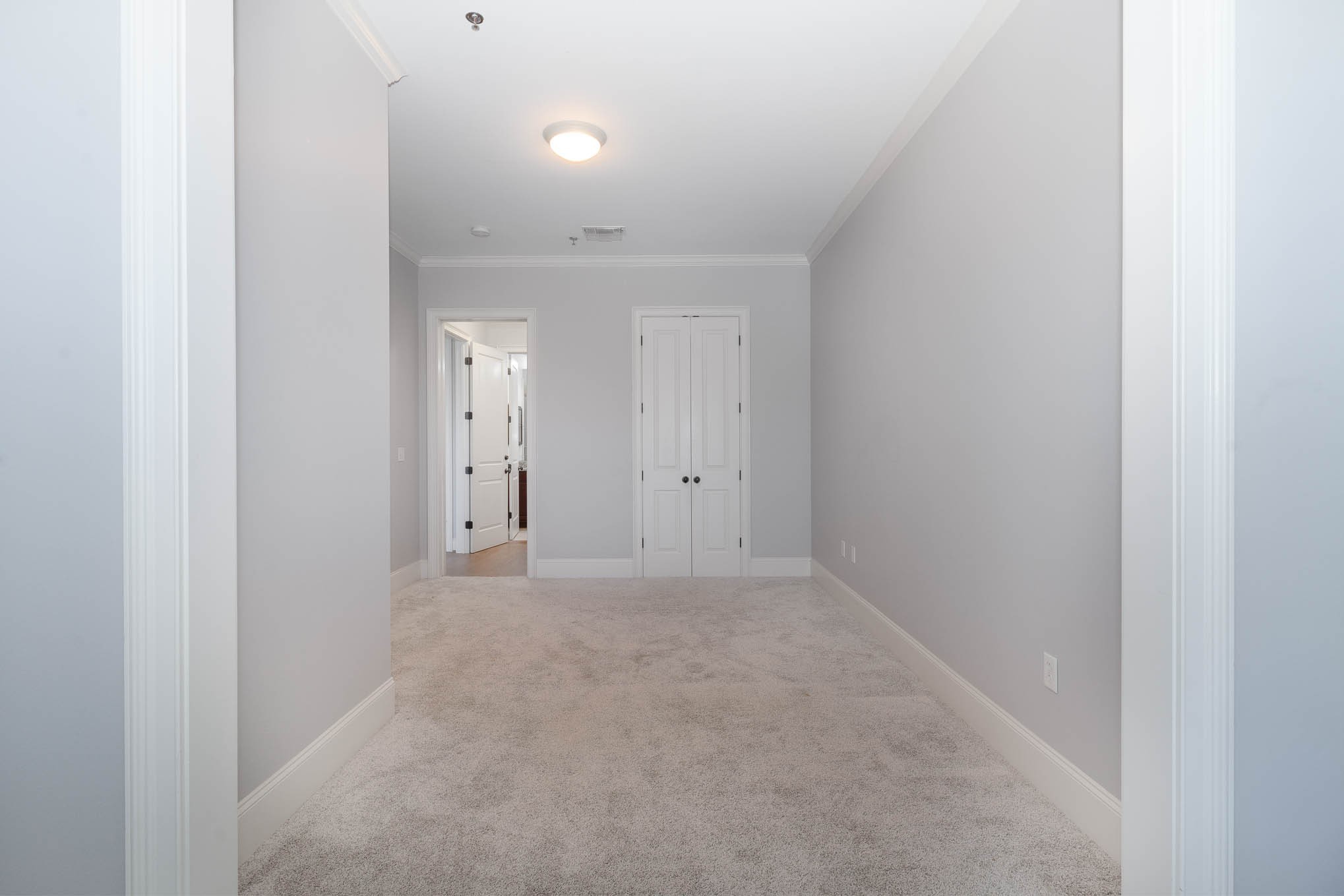 4120 Ridgefield Dr Unit: 500