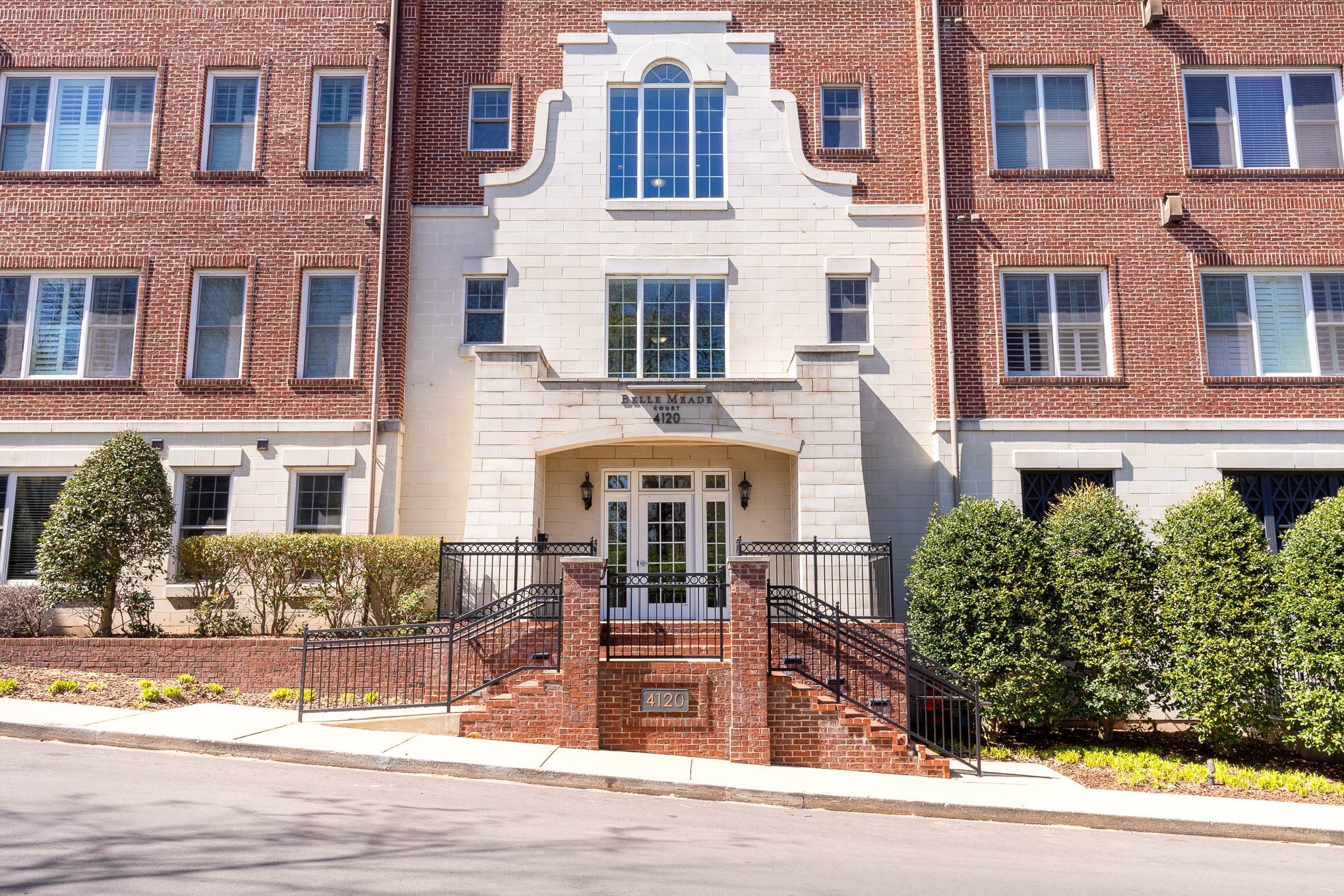 4120 Ridgefield Dr Unit: 500