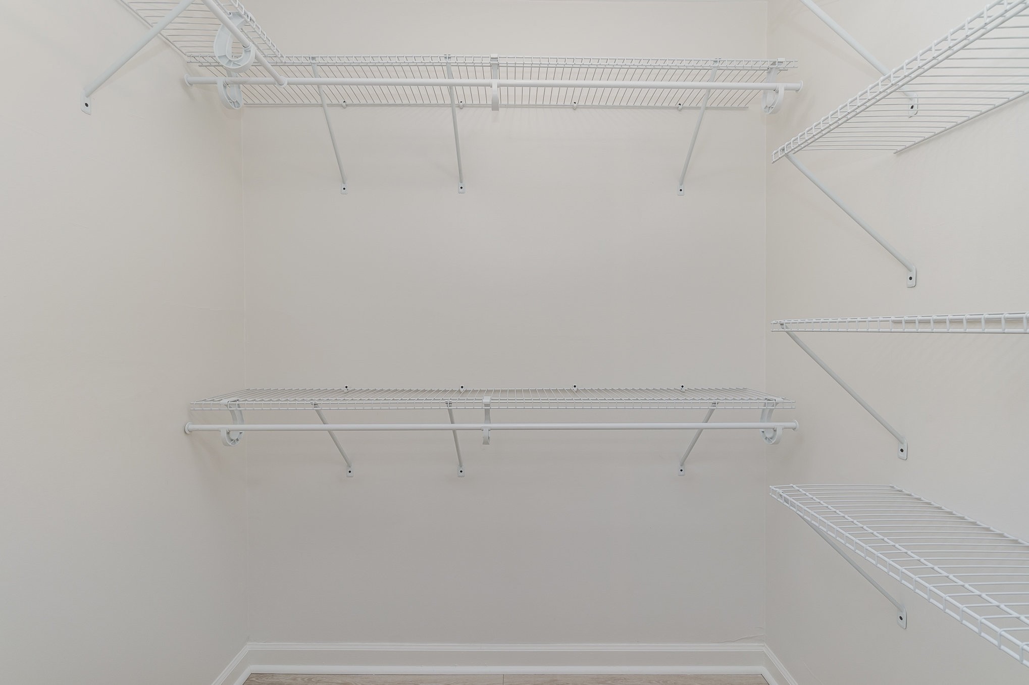 8300 Sawyer Brown Rd Unit: R301