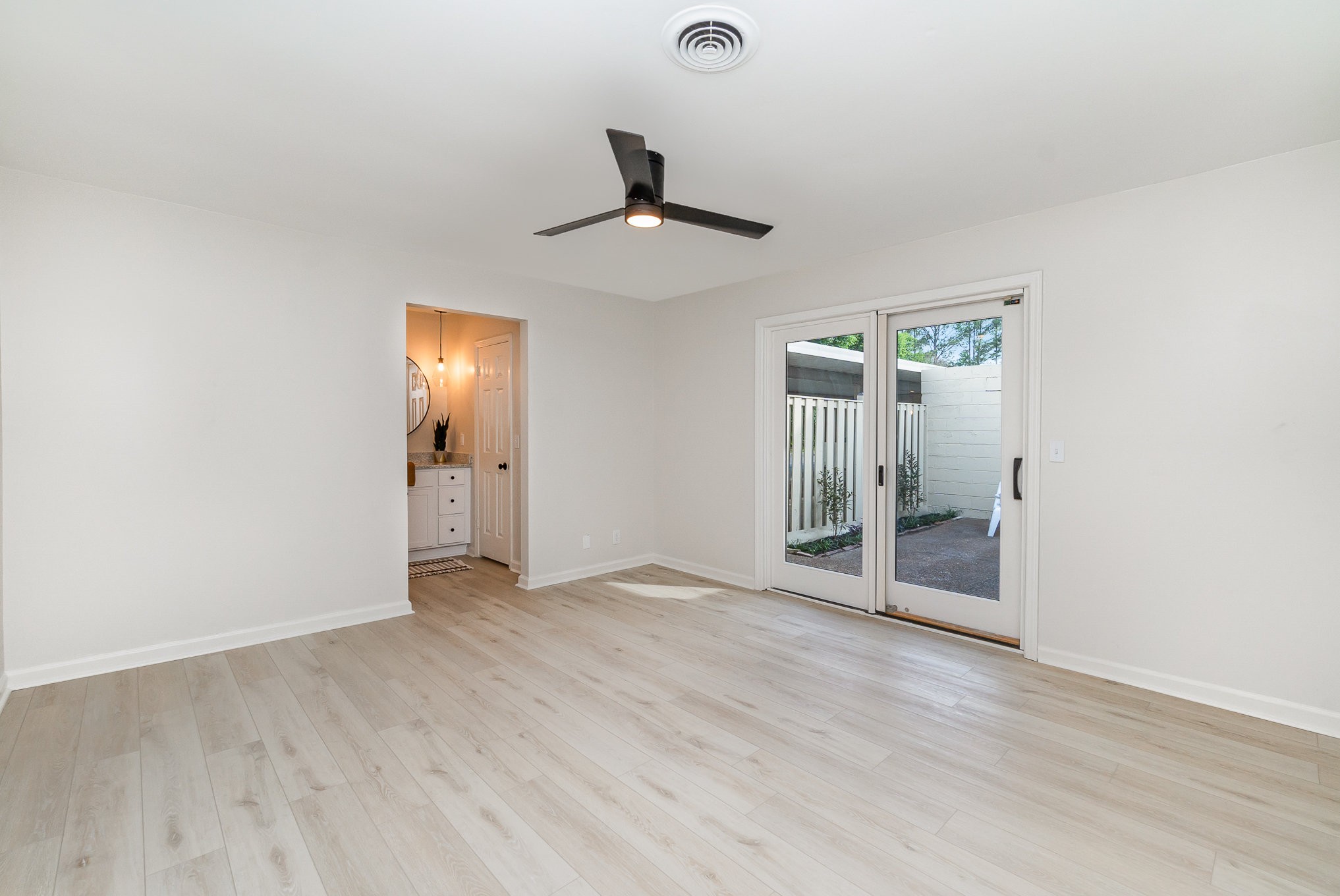 8300 Sawyer Brown Rd Unit: R301