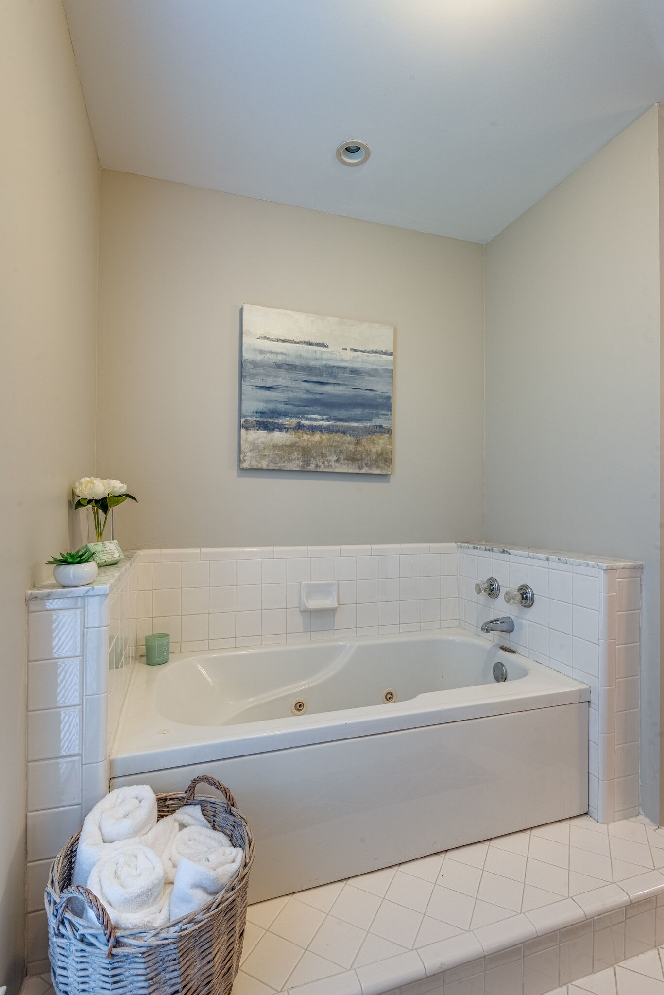 8942 Sawyer Brown Rd