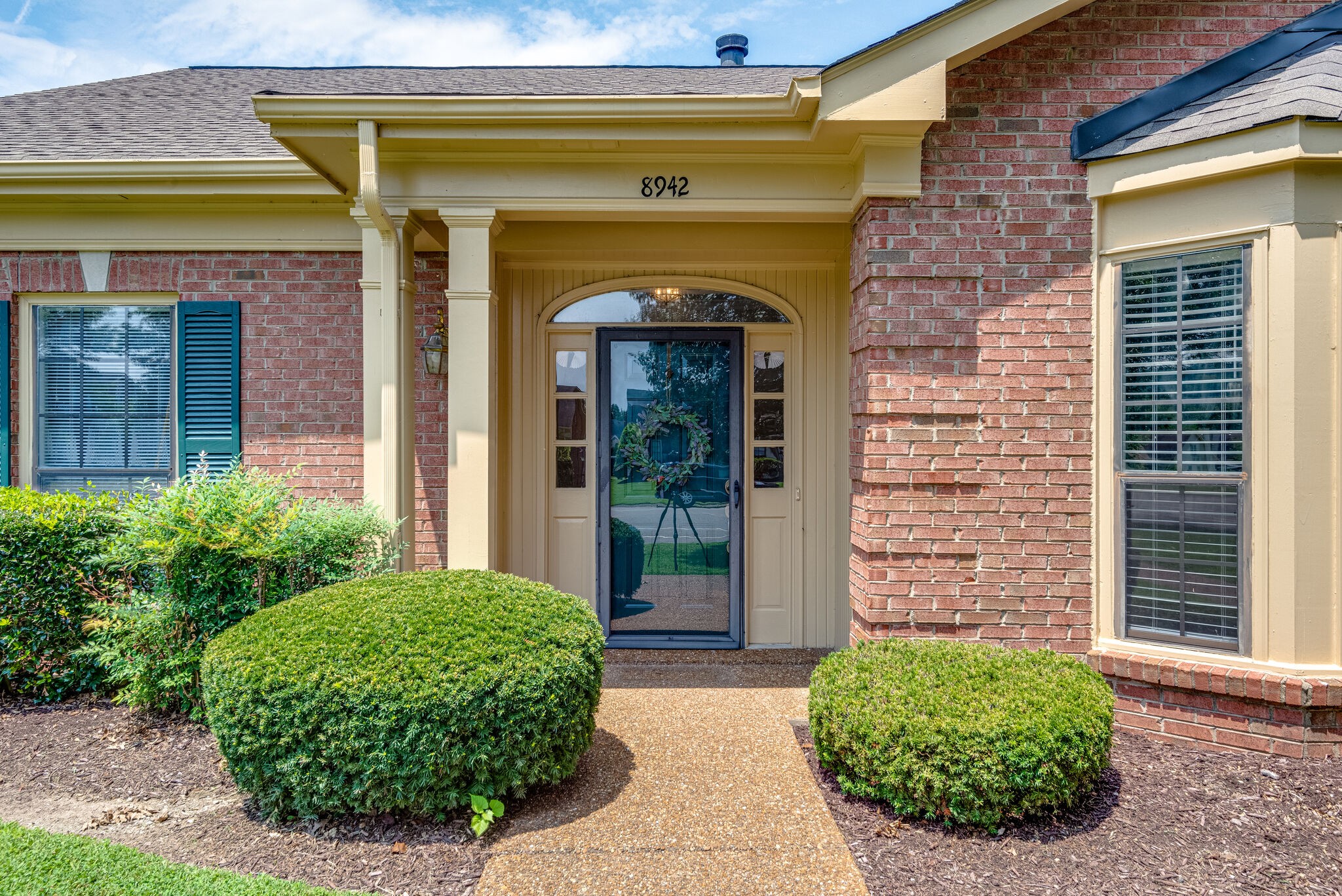 8942 Sawyer Brown Rd