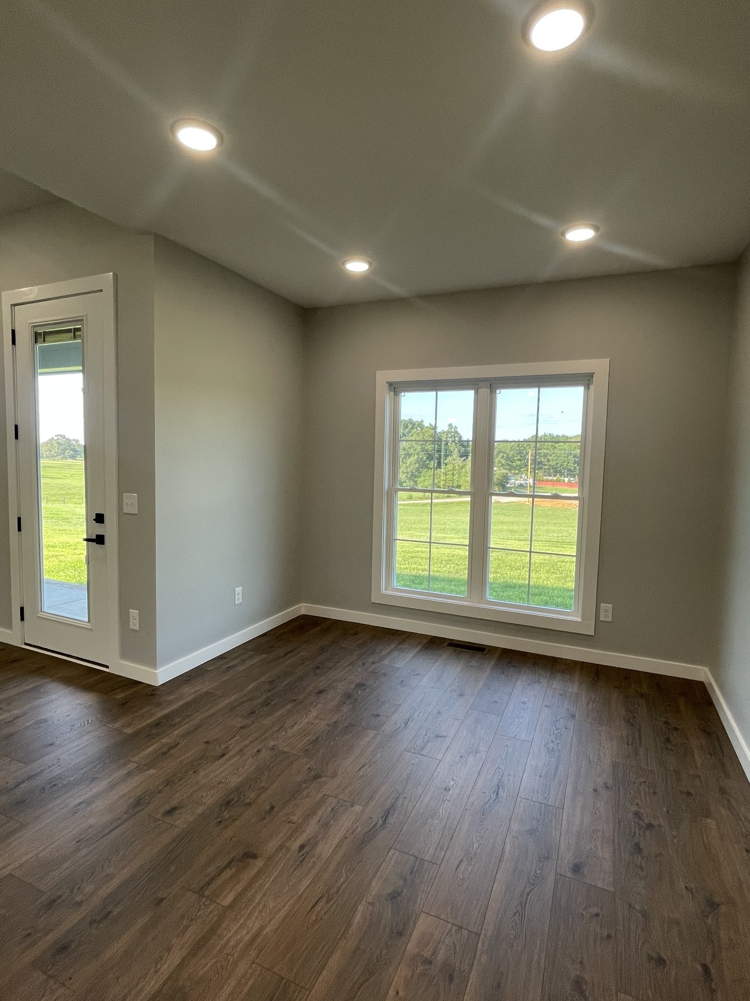 1456 Fall River Road