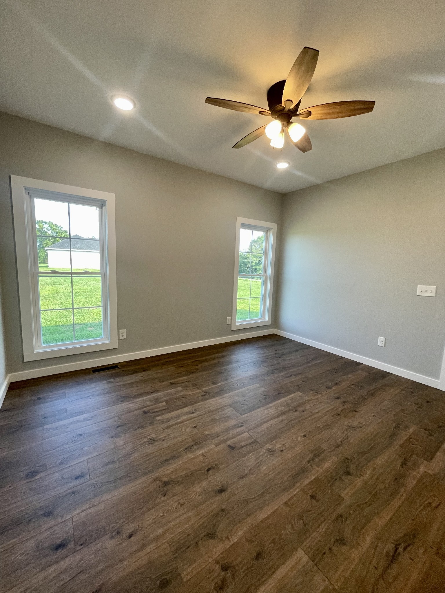 1456 Fall River Road