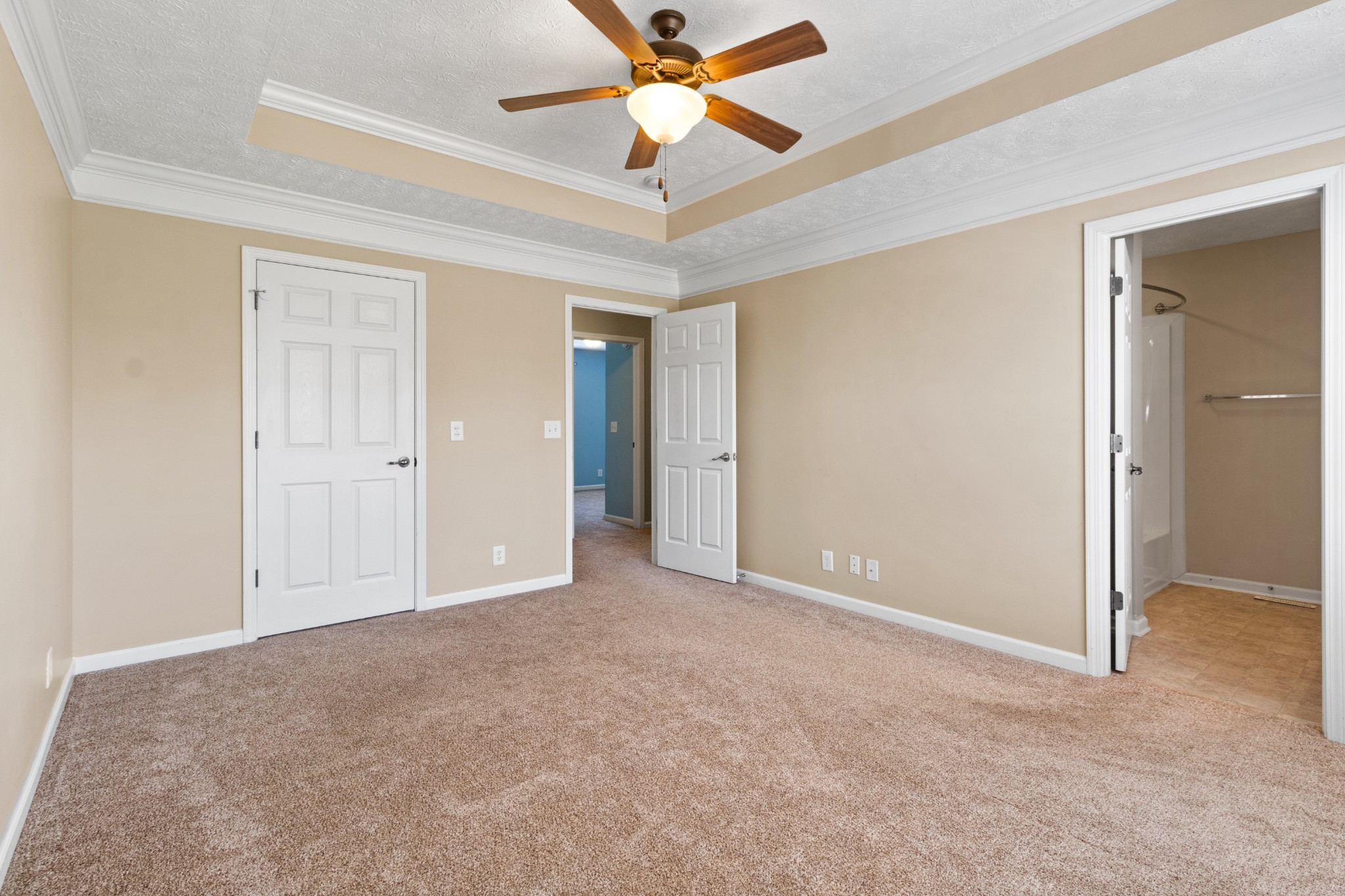 689 Winding Bluff Way