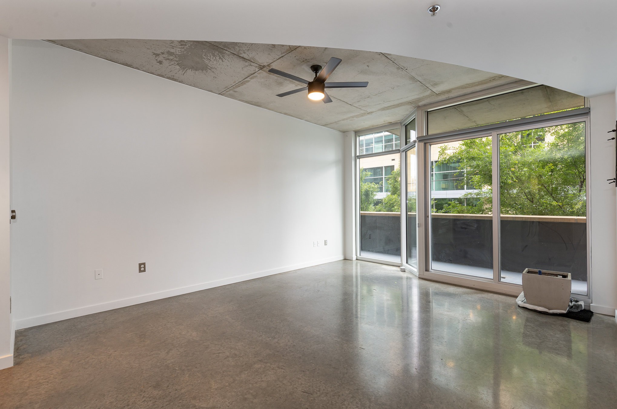 600 12th Ave, S Unit: 422