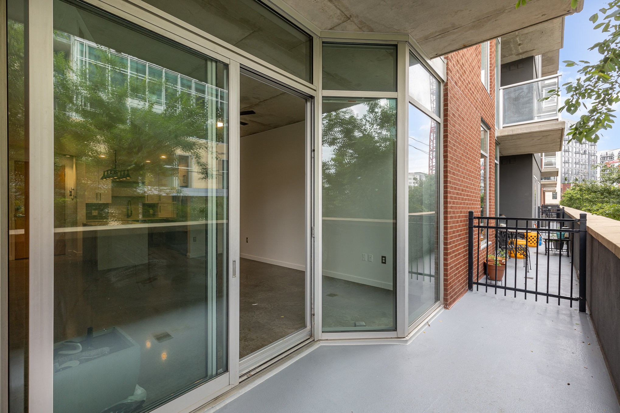 600 12th Ave, S Unit: 422