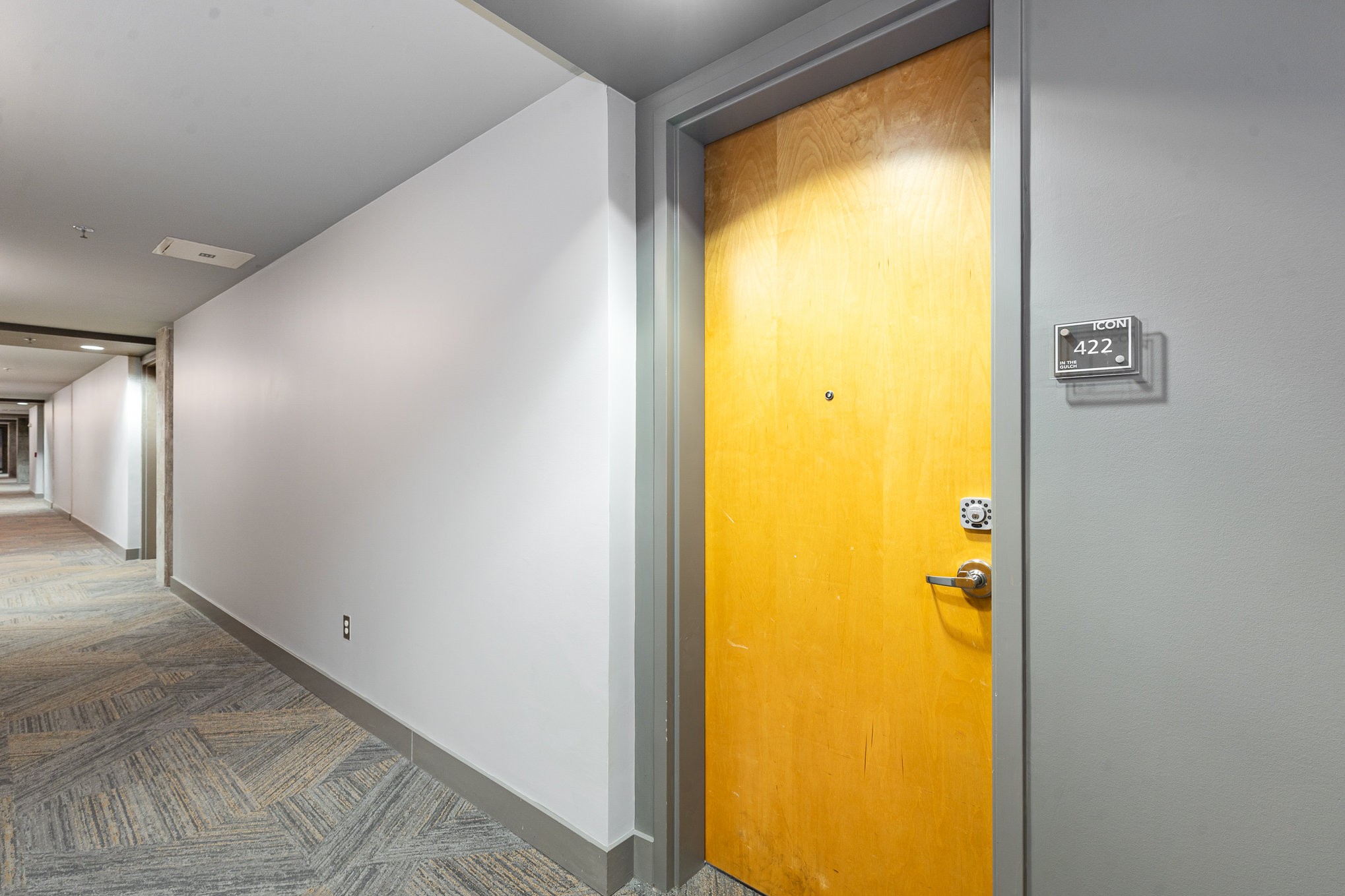 600 12th Ave, S Unit: 422