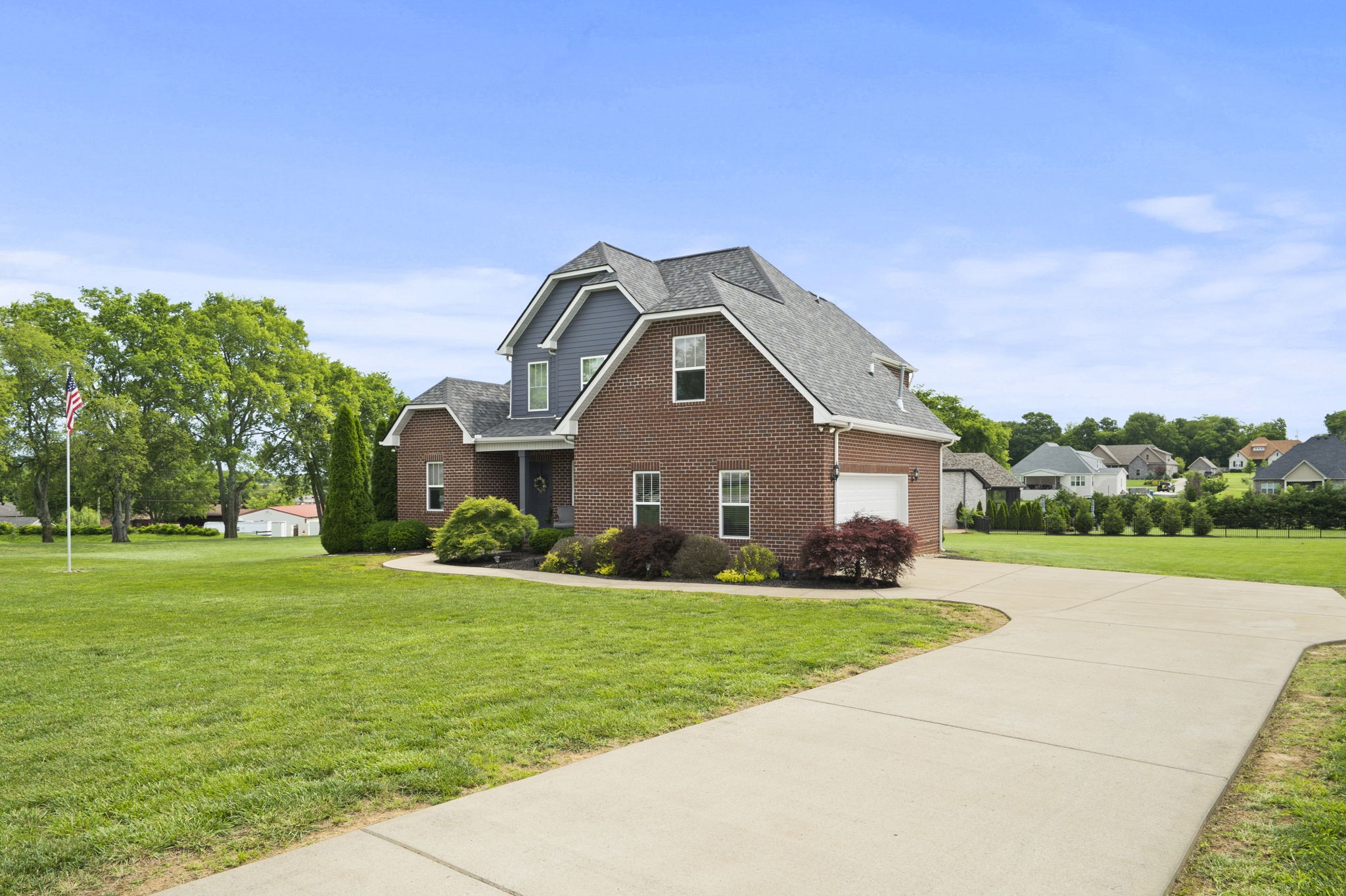 1001 Double Tree Ln