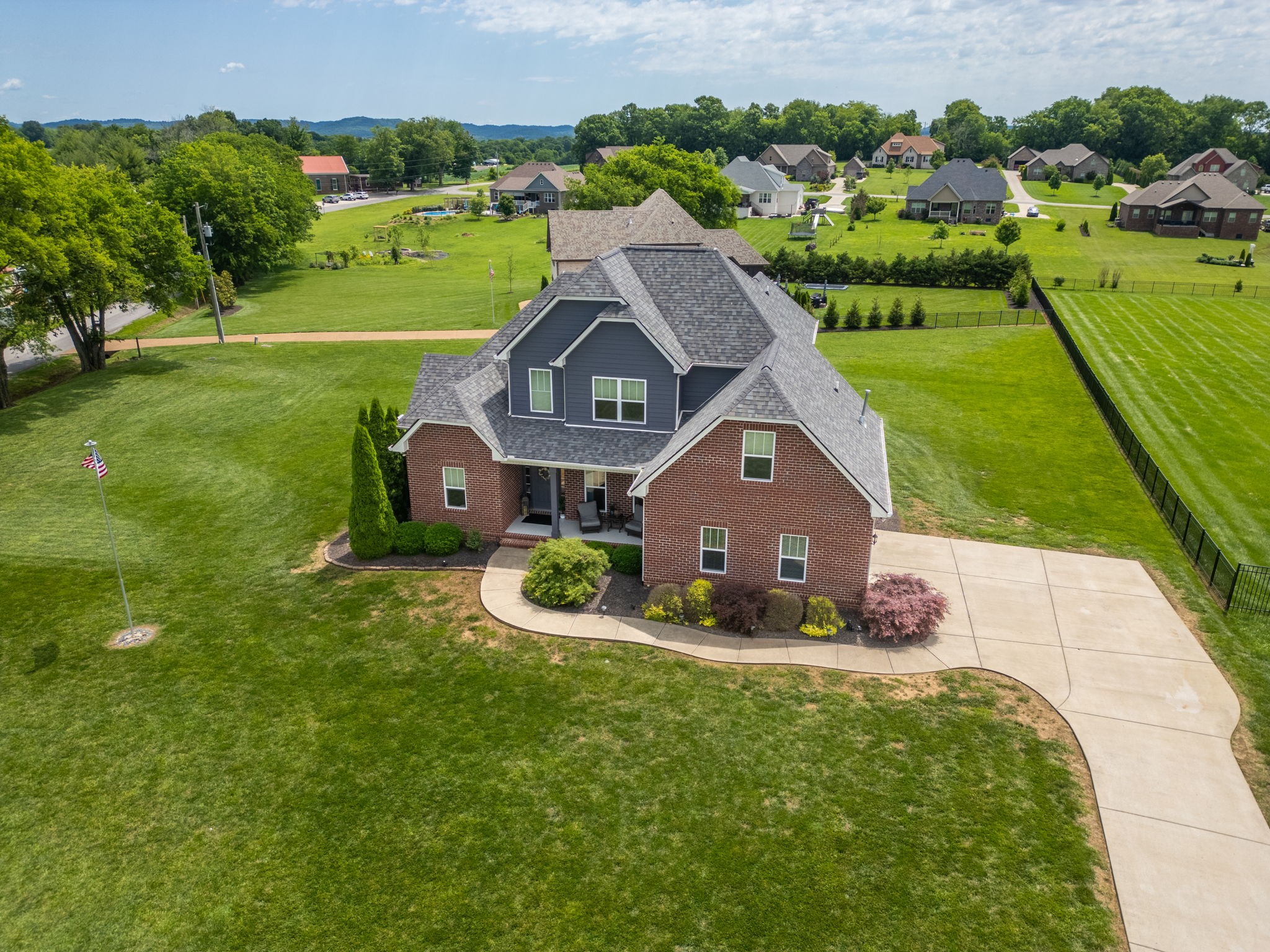 1001 Double Tree Ln